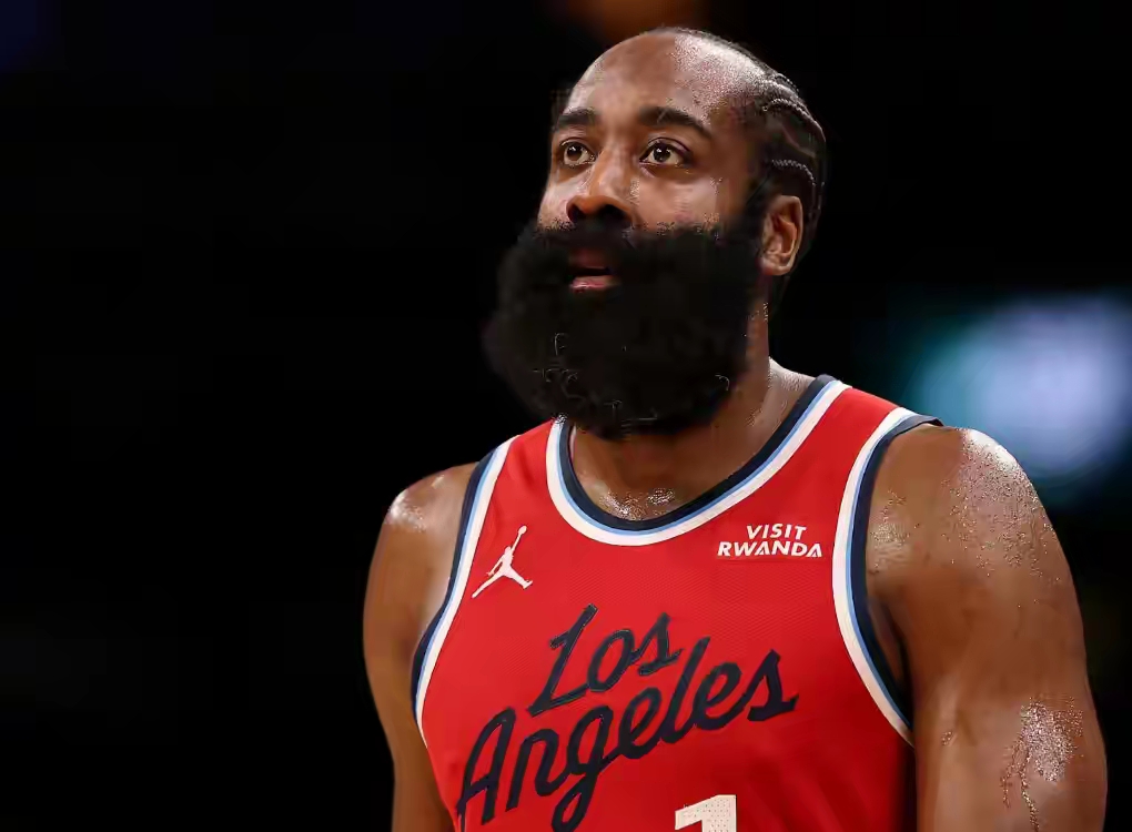 哈登迎来十赛季高光表现,塞尔维亚队球迷沸腾!的简单介绍 哈登迎来十赛季高光表现,塞尔维亚队球迷沸腾!的简单介绍