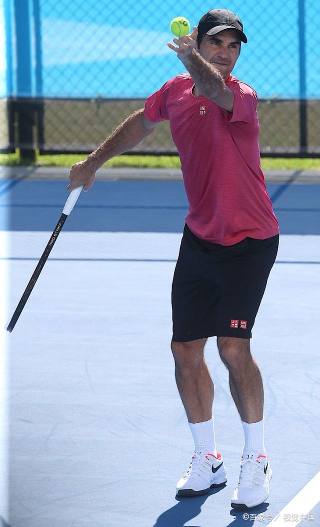 费德勒迎来七赛季高光表现，巴黎圣日耳曼球迷沸腾！的简单介绍